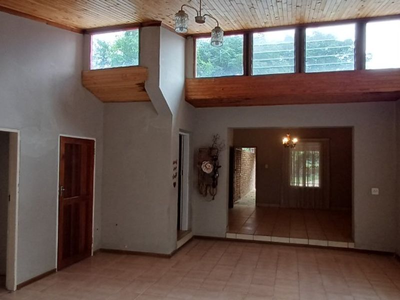 Fully Off-Grid Family Home with Borehole – Prime Location in Modimolle - Photo 9