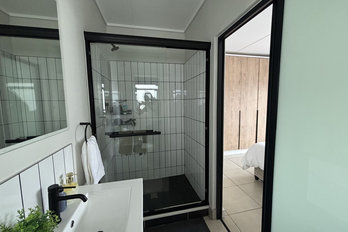 Modern 2-Bedroom Apartment in The Reid Lifestyle Estate - Photo 4