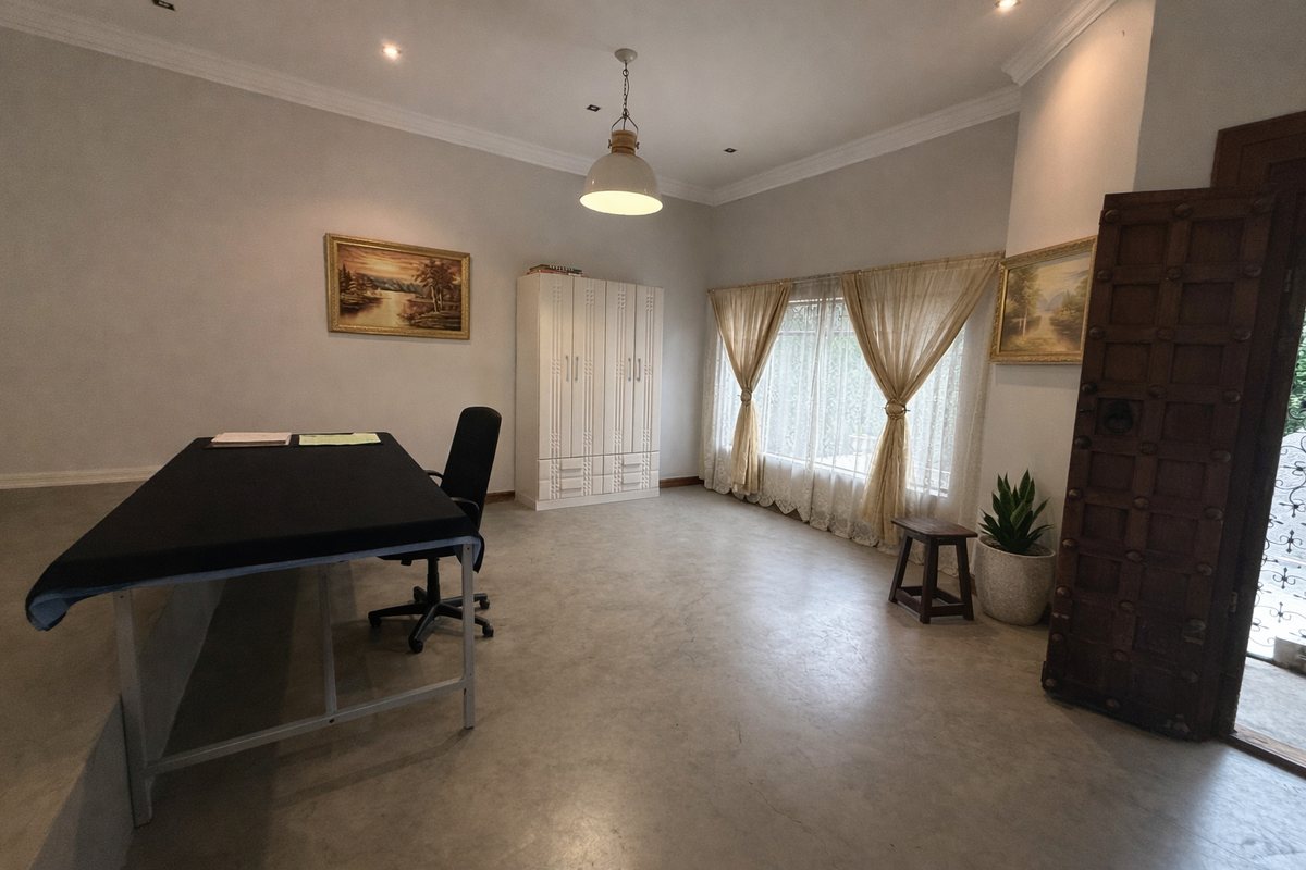 Charming 3 Bedroom Family Home with Flatlet in Cashan - Photo 5