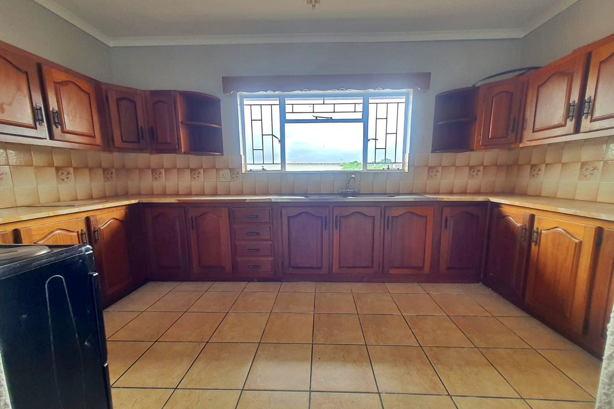 Spacious 2 Bedroom Apartment in the heart of Potchefstroom - Photo 4