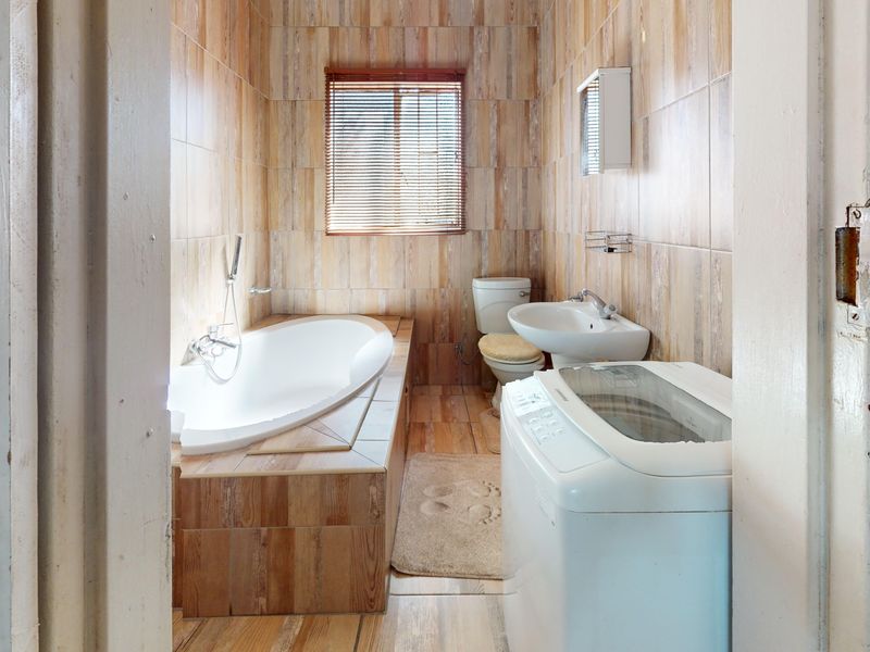 Charming bedroom sectional title for sale in Elsburg, Germiston – your perfect home awaits! - Photo 2