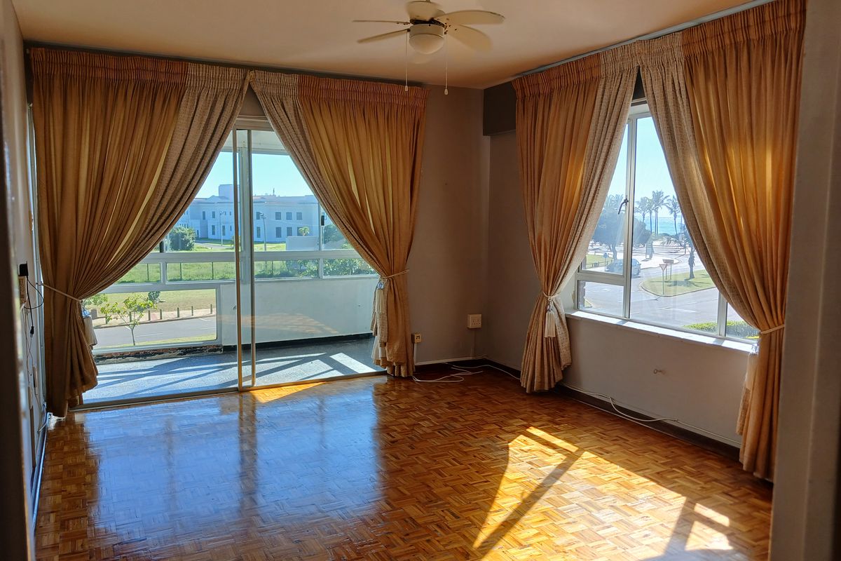 APPEALING 2-BED 2-BATH APARTMENT -  OPEN & SEA VIEWS NORTH BEACH - Photo 2