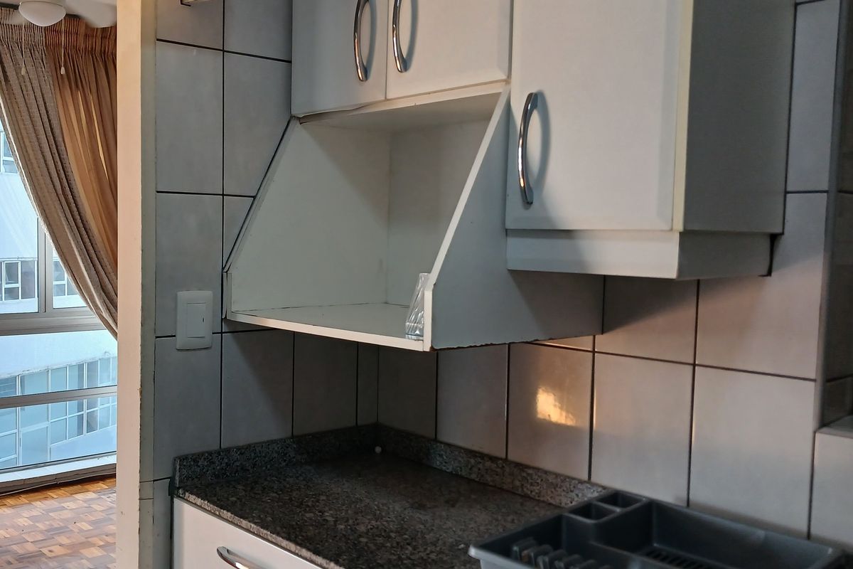 APPEALING 2-BED 2-BATH APARTMENT -  OPEN & SEA VIEWS NORTH BEACH - Photo 5