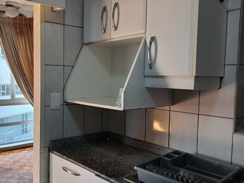 APPEALING 2-BED 2-BATH APARTMENT -  OPEN & SEA VIEWS NORTH BEACH - Photo 5