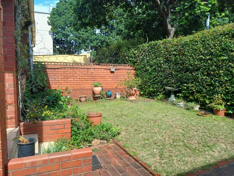 EXCLUSIVE MANDATE - SEMI-DETACHED 2-BEDROOM HOUSE-GLENWOOD BULWER - Photo 2