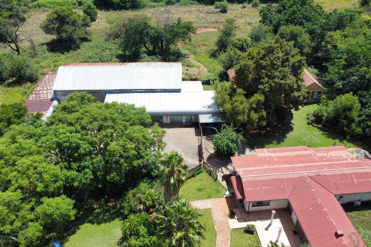 Versatile 2.2ha Smallholding with Two Homes, Workshop & Income Potential!!! - Photo 2