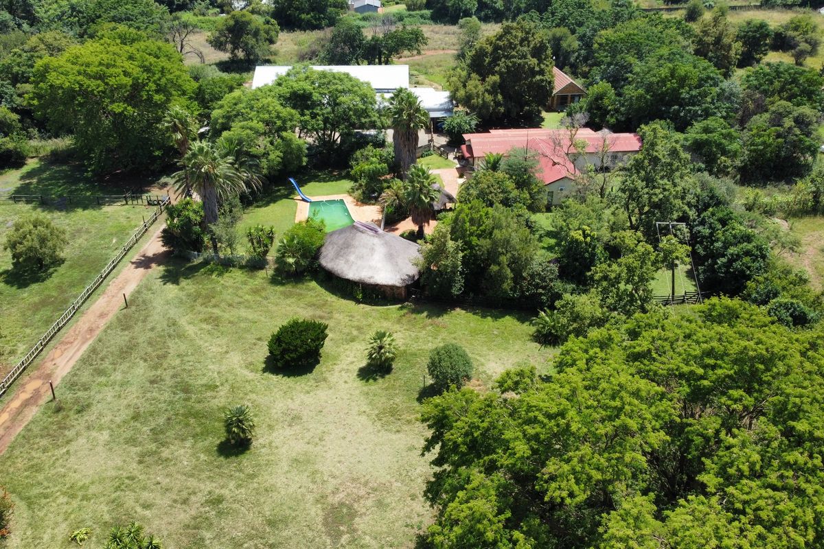 Versatile 2.2ha Smallholding with Two Homes, Workshop & Income Potential!!! - Photo 3