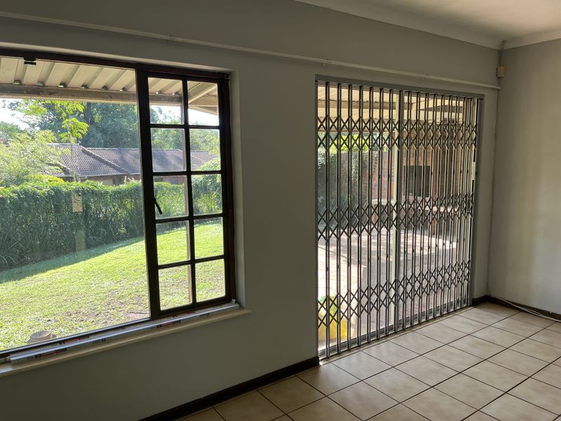 Hayfields - Simplex To Let - Photo 5