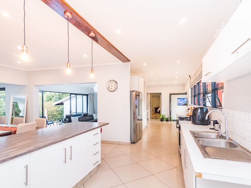 Bidding To Start From R1 895 000  Live NON Distressed Auction - Photo 7