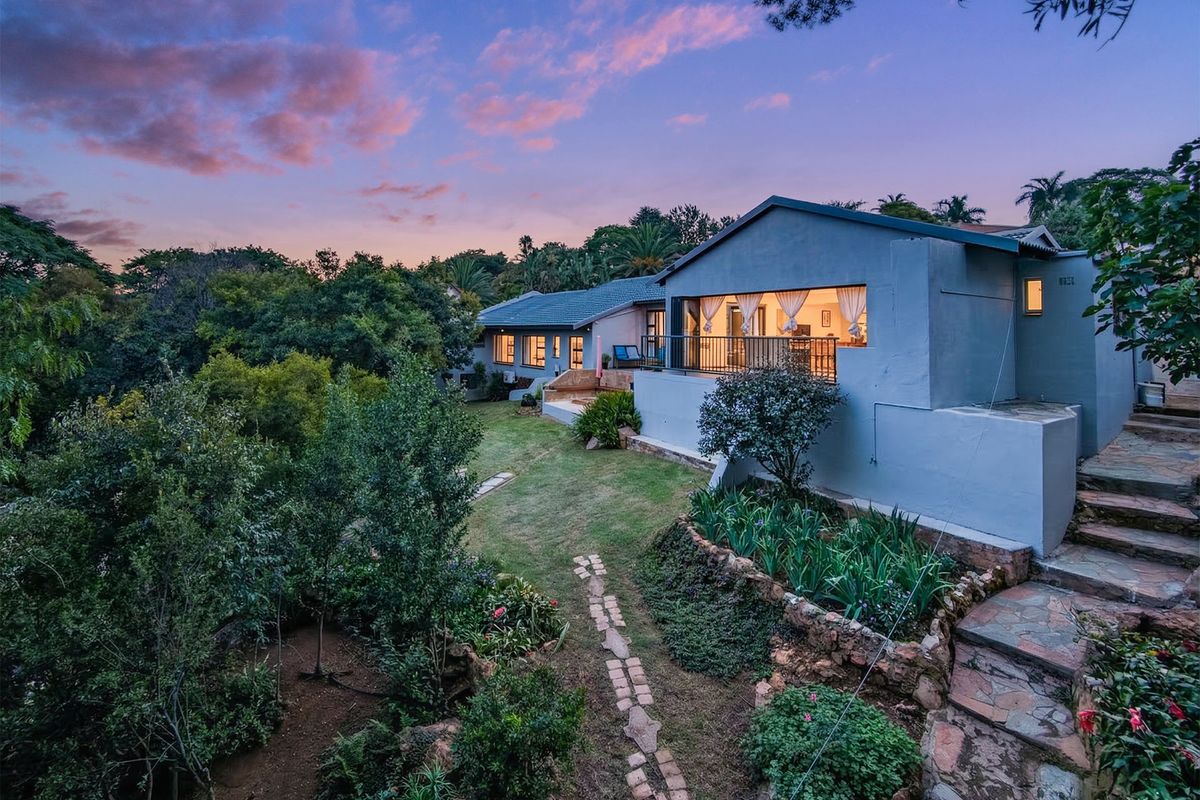 Bidding To Start From R1 895 000  Live NON Distressed Auction - Photo 2