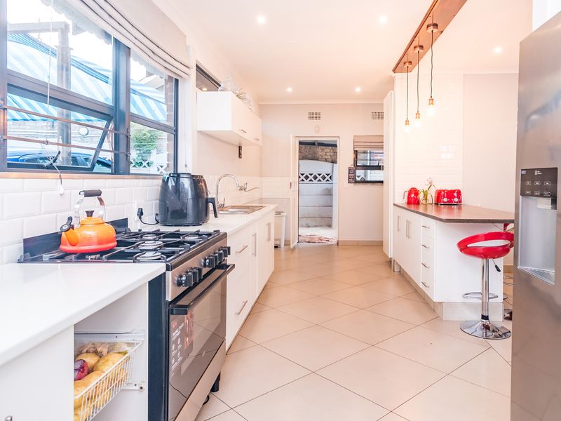 Bidding To Start From R1 895 000  Live NON Distressed Auction - Photo 8