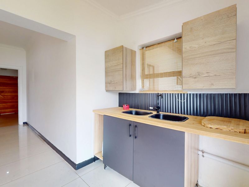 Starting to bid from R1,599,000! Non-Distressed Live Luxury Auction! - Photo 10