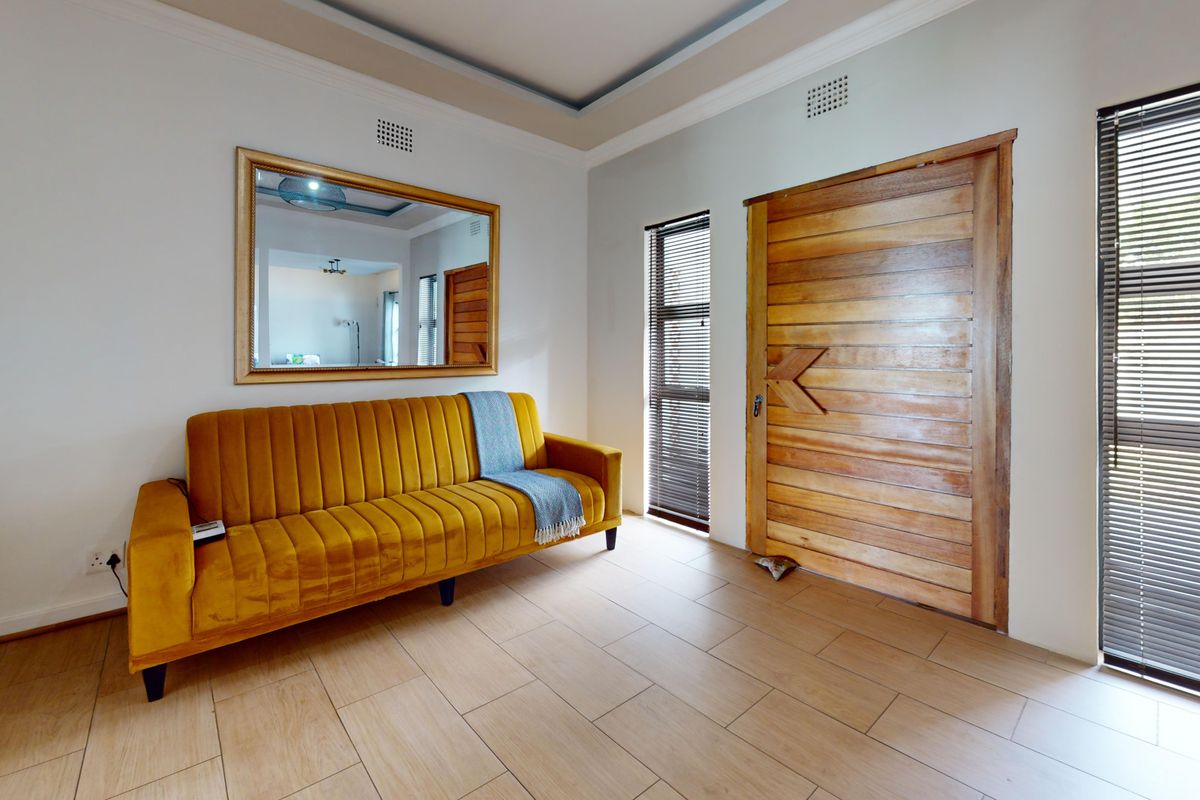 Starting to bid from R1,599,000! Non-Distressed Live Luxury Auction! - Photo 2