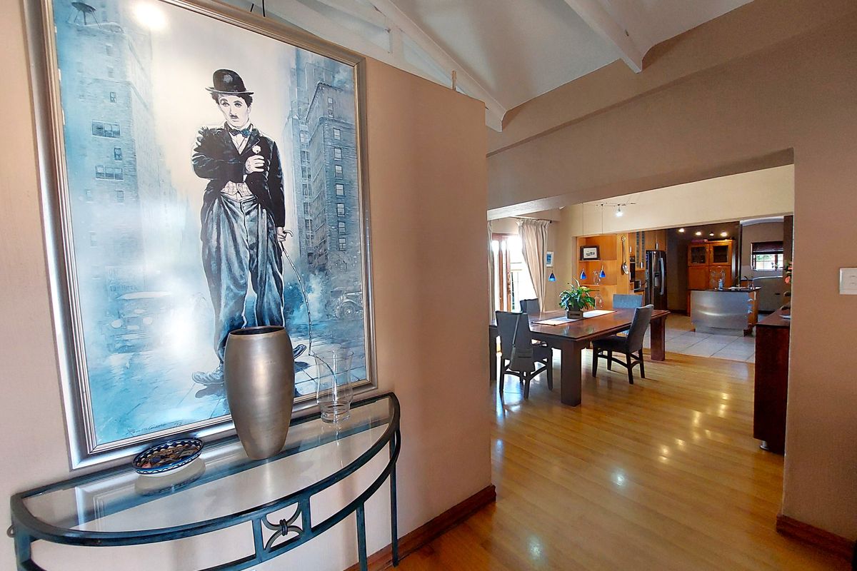 Family living with a flatlet on the Ridge - Photo 3