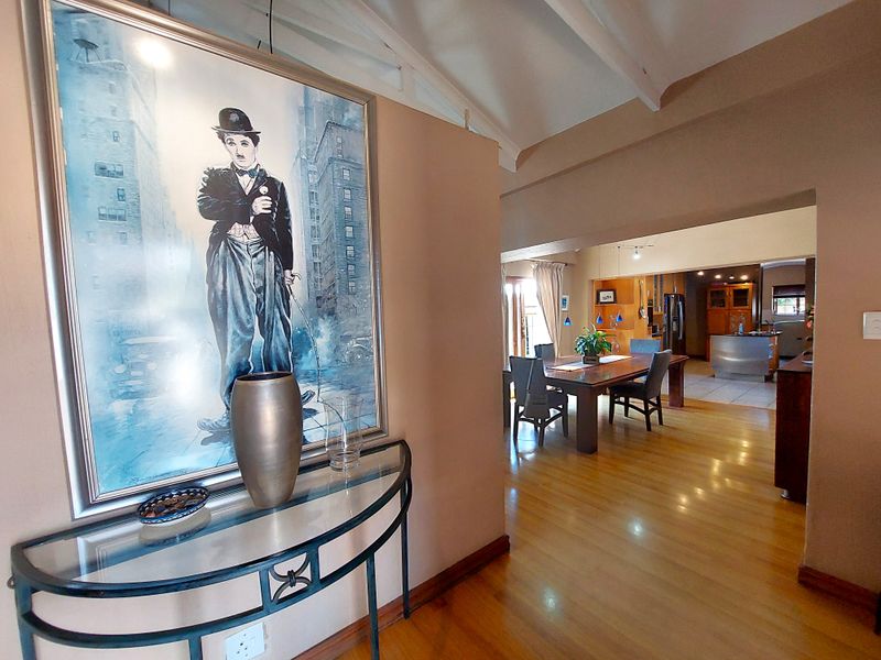 Family living with a flatlet on the Ridge - Photo 3