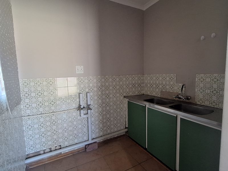 House for sale near main street - Photo 8