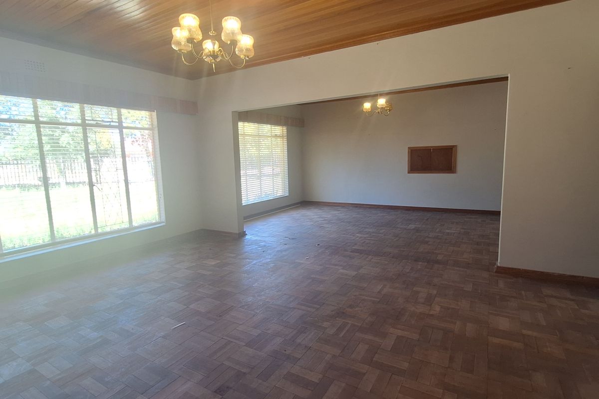 House for sale near main street - Photo 4