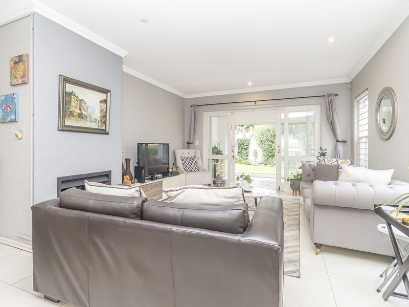 Freestanding Home In Boutique Style Complex- Show House Sunday By Appointment - Photo 6