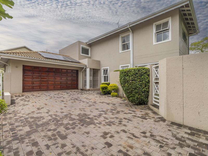 Freestanding Home In Boutique Style Complex- Show House Sunday By Appointment - Photo 3