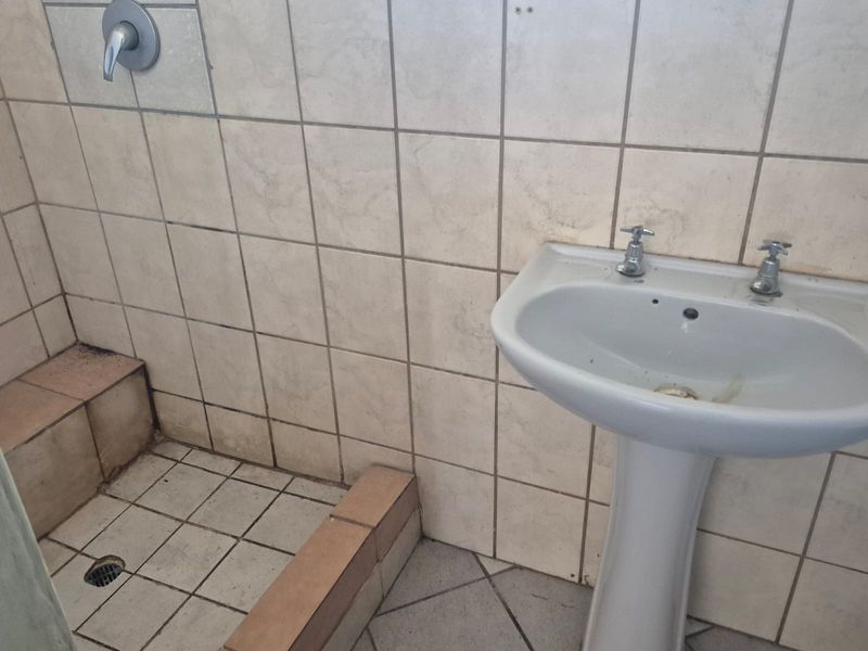 Great Investment Opportunity – 6 Units - Photo 6