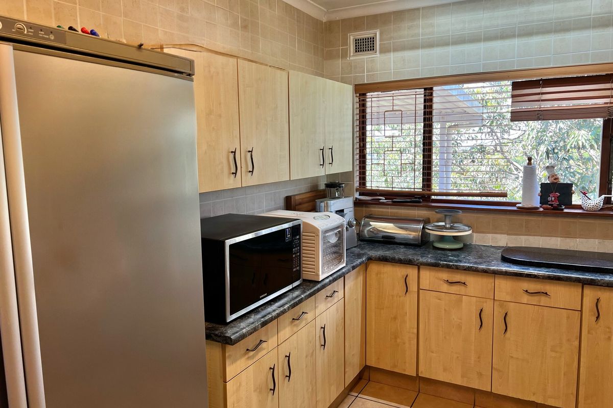 3 Beds  Wakesleigh Investors Student Accommodation - Photo 4