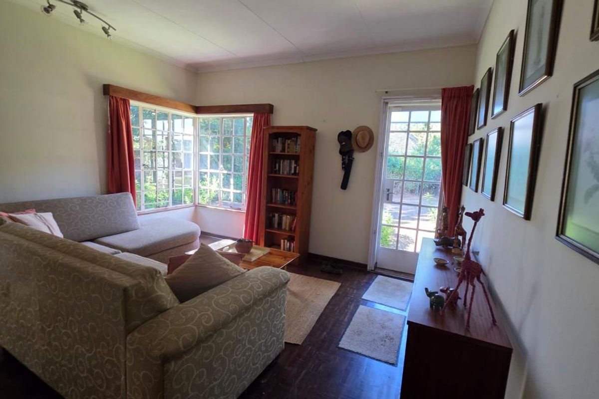 Charming Family Home in Lynnwood Glen, Pretoria - Photo 3