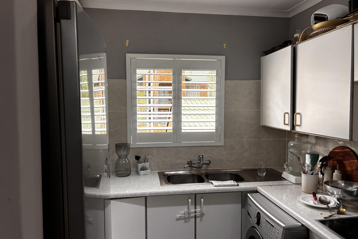 Safe and Stylish Lock Up and Go with a Wonderful Pool - Photo 5