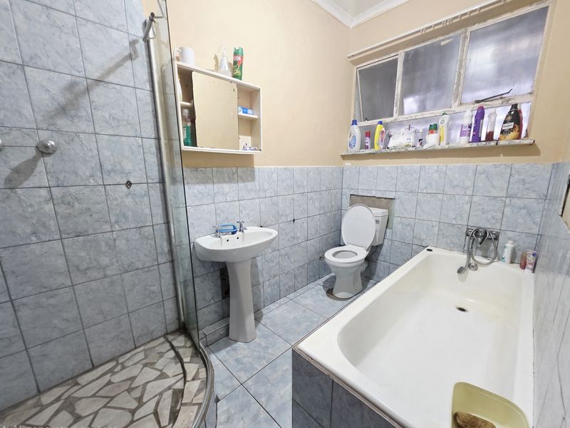 Neat 2 Bedroom Apartment – Great Location - Photo 10