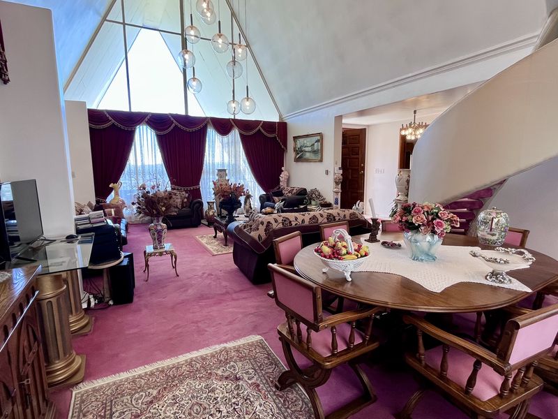 4 Bedroom Home for Sale with Breathtaking Views & Large Stand with Landscaped Gardens - Photo 8