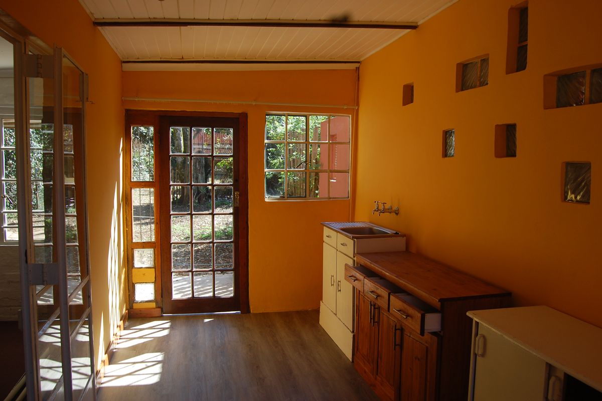 1 Bedroom Cottage\Apartment - Photo 3