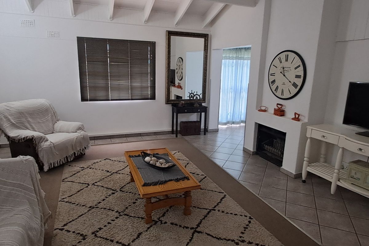 Freestanding For Sale In Newcastle - Photo 5