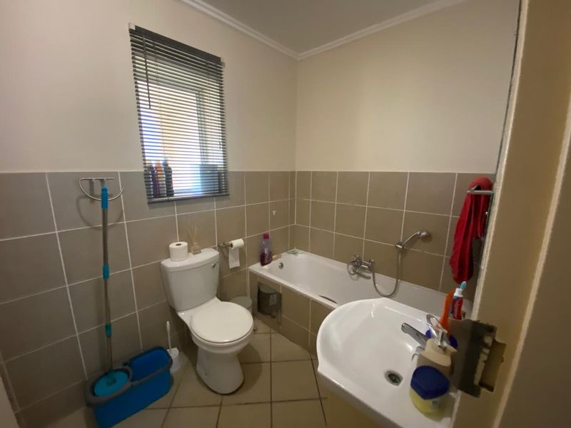 Charming 1-bedroom apartment for sale in Riverspray Lifestyle Estate, Vereeniging – your dream home - Photo 6
