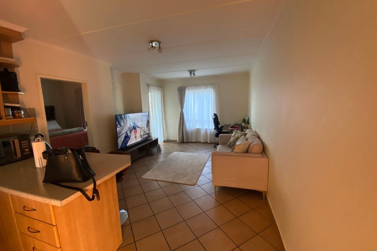 Charming 1-bedroom apartment for sale in Riverspray Lifestyle Estate, Vereeniging – your dream home - Photo 2