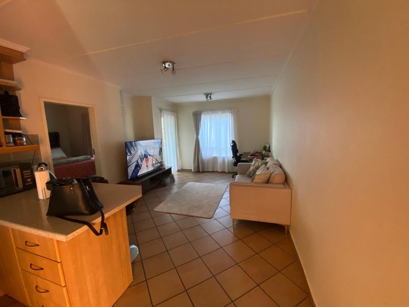 Charming 1-bedroom apartment for sale in Riverspray Lifestyle Estate, Vereeniging – your dream home - Photo 2