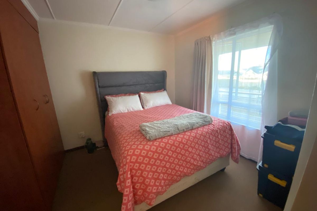 Charming 1-bedroom apartment for sale in Riverspray Lifestyle Estate, Vereeniging – your dream home - Photo 5