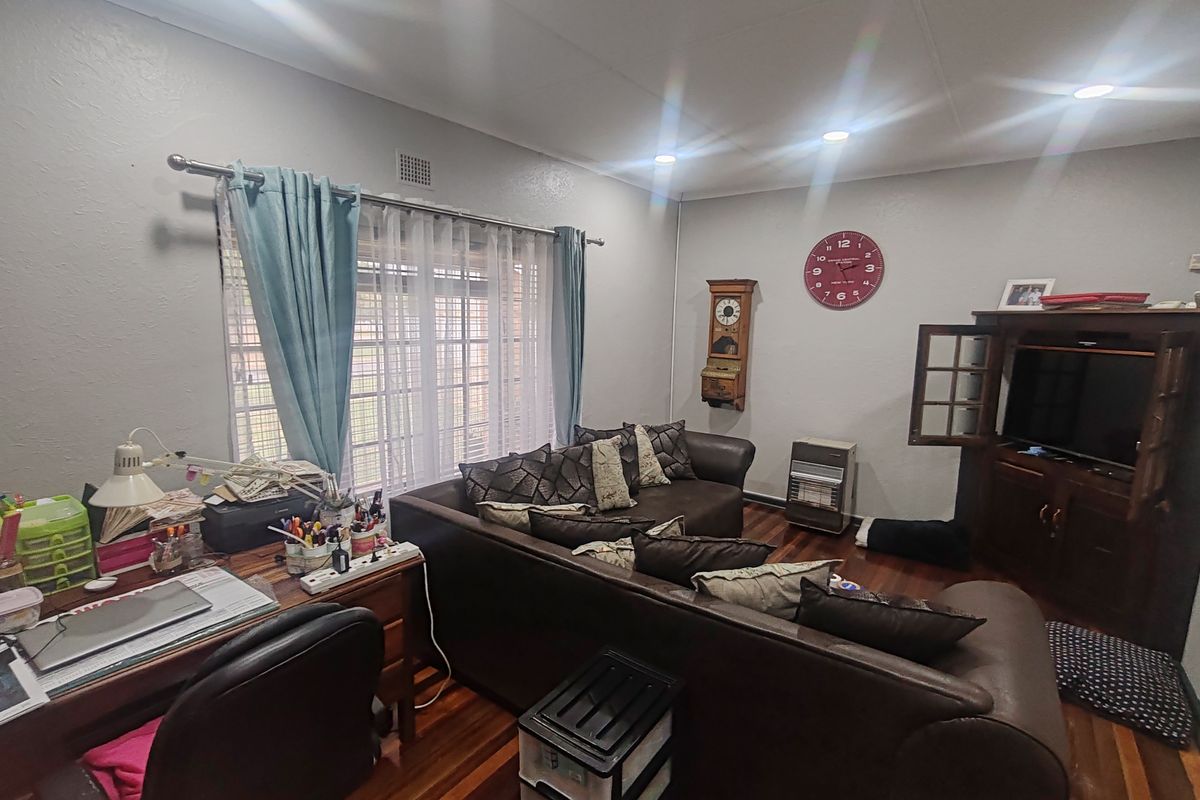 3 Bedroom House For Sale! - Photo 5