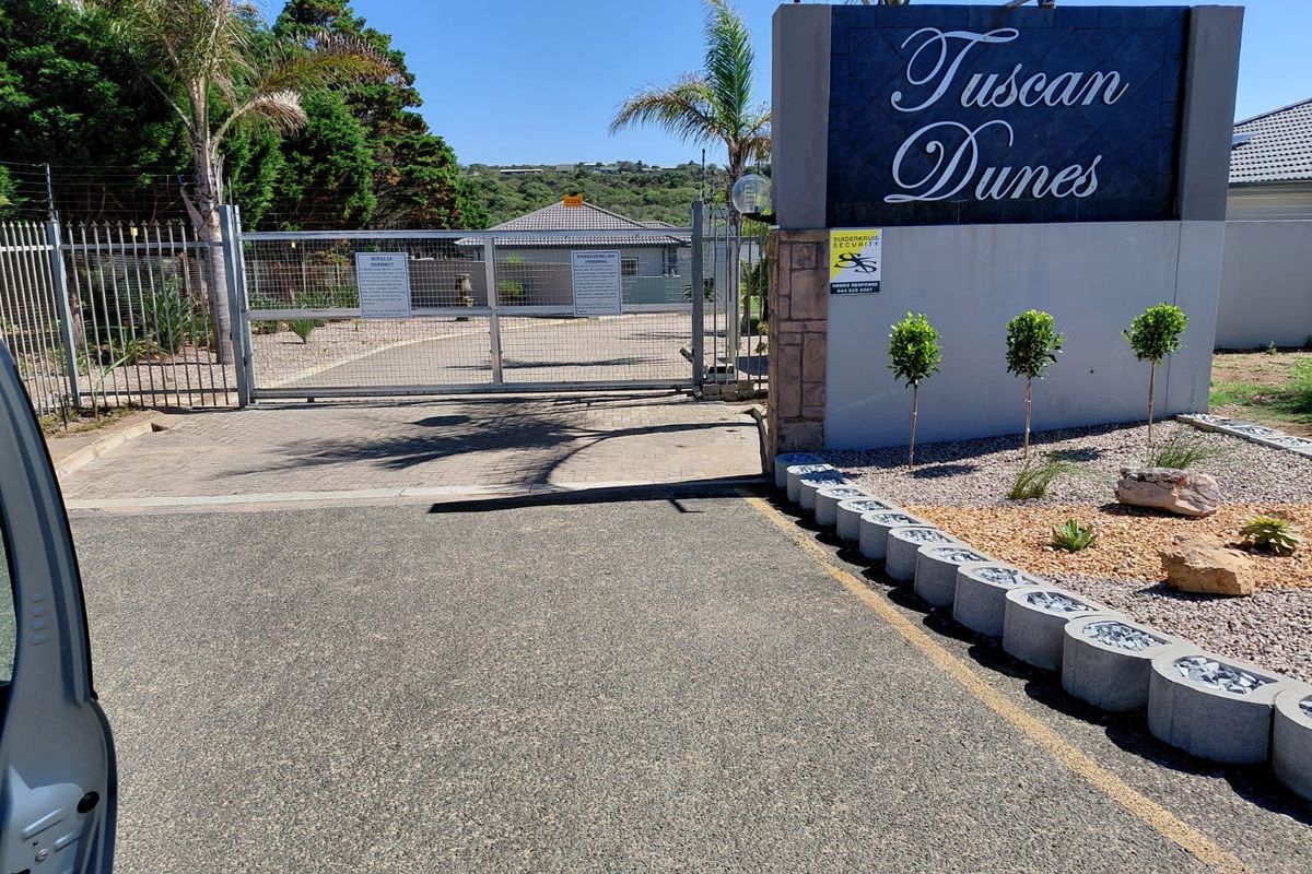 Neat Townhouse to Let - Photo 3