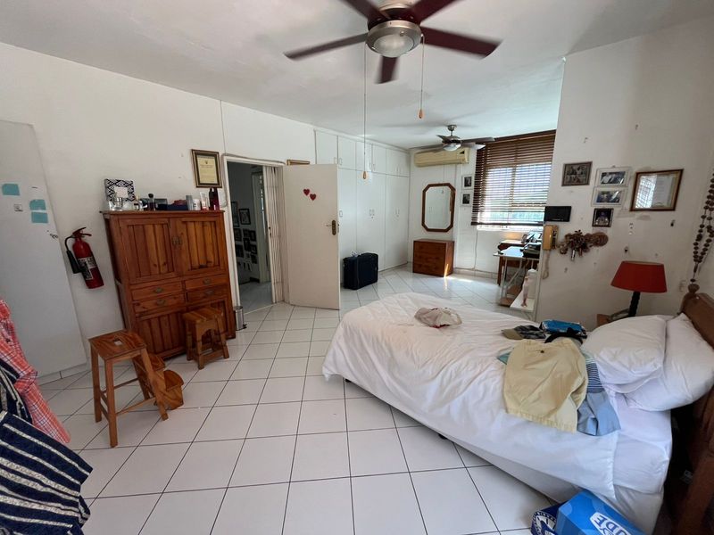 Versatile Property with Income Potential in Prime Sunningdale Location - Photo 10