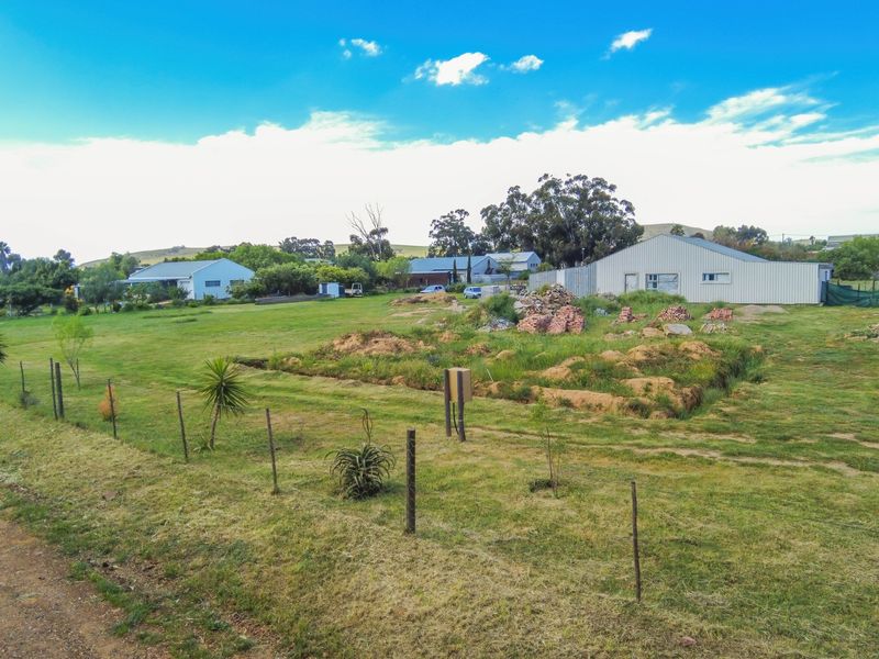 "Homesteading" -Country Barn living - Moorreesburg on 1983m2 plot - Photo 3