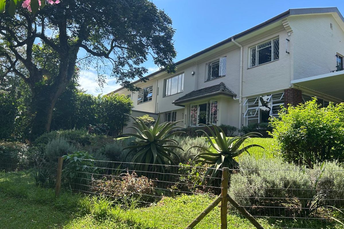 Kloof central, close to all amenities - Photo 2