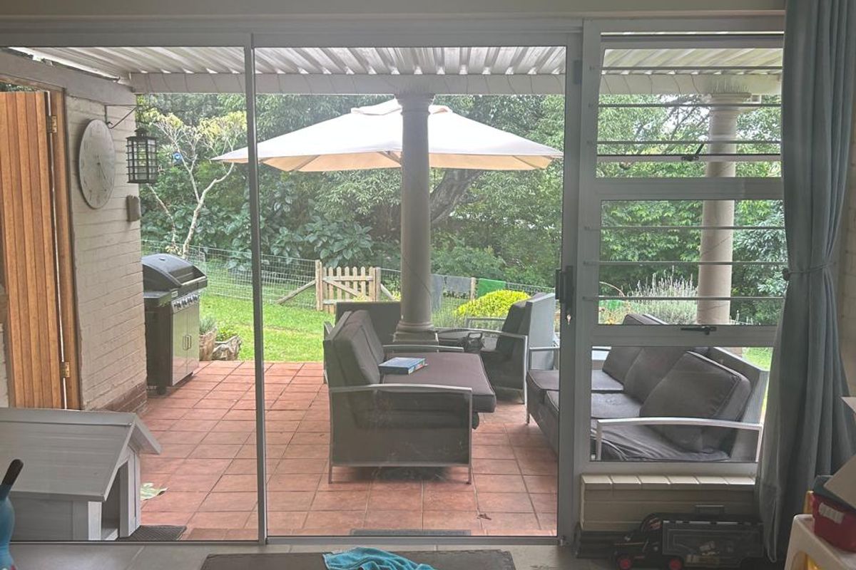 Kloof central, close to all amenities - Photo 4