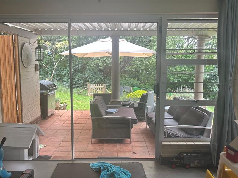 Kloof central, close to all amenities - Photo 4