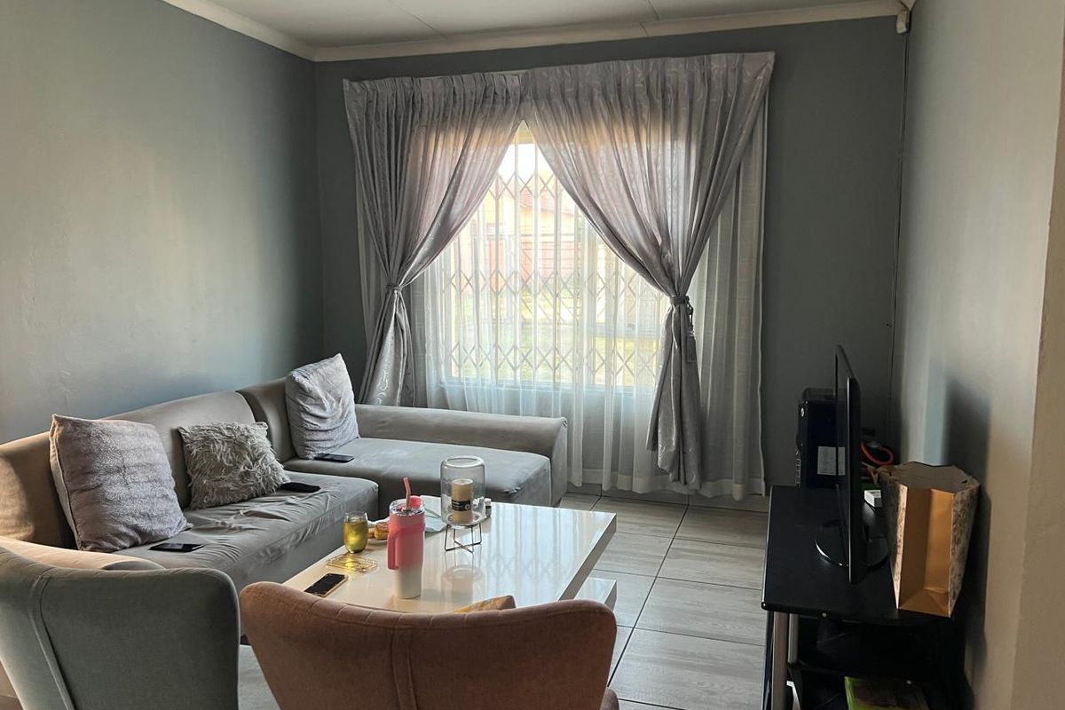 3 BEDROOM HOUSE FOR SALE IN Sharon Park LifeStyle Estate - Photo 5