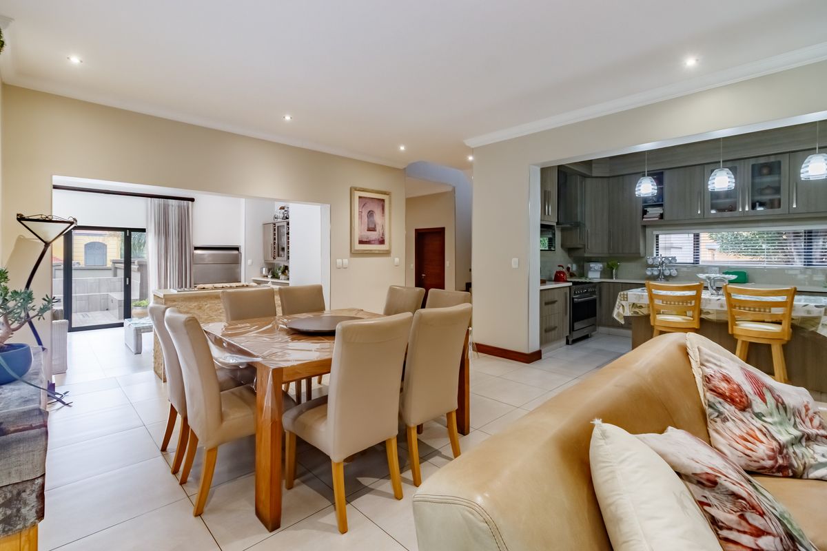 Welcome Home – Where Elegance and Comfort Meet! - Photo 4