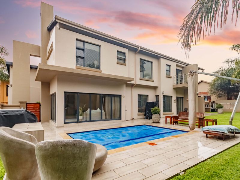 Welcome Home – Where Elegance and Comfort Meet! - Photo 8