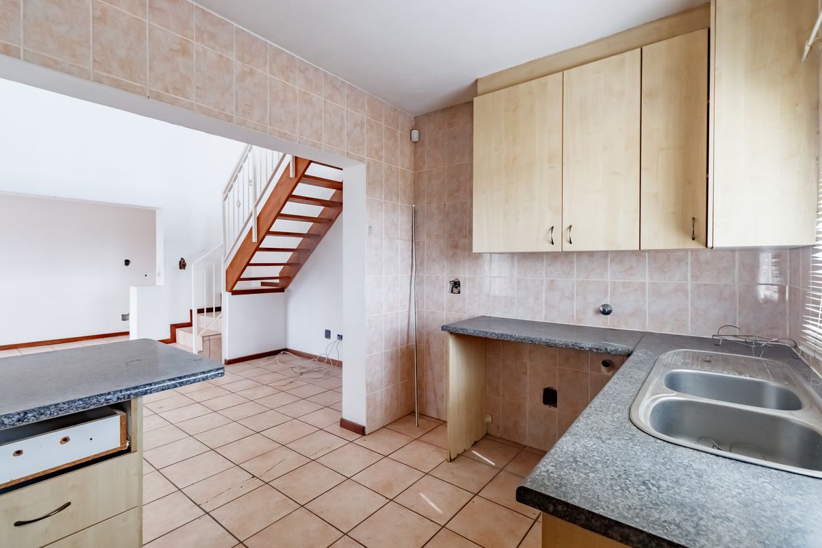 Bidding starts from R800 000.00 all offers accepted - Photo 4