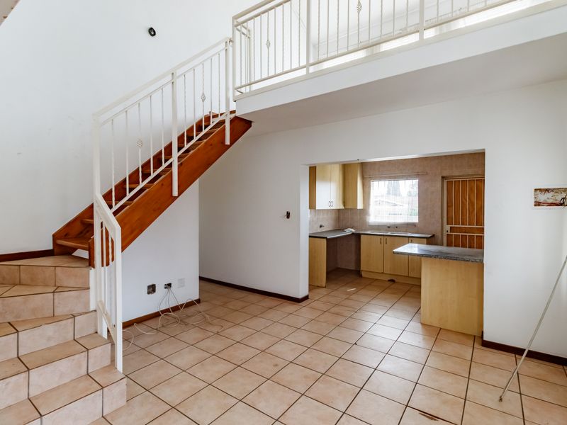 Bidding starts from R800 000.00 all offers accepted - Photo 9