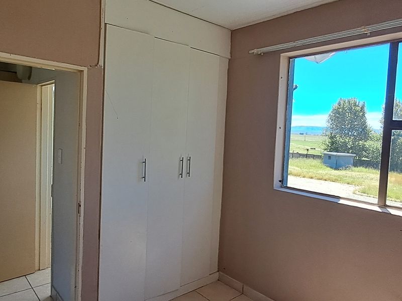 Flat For Sale In Newcastle - Photo 7