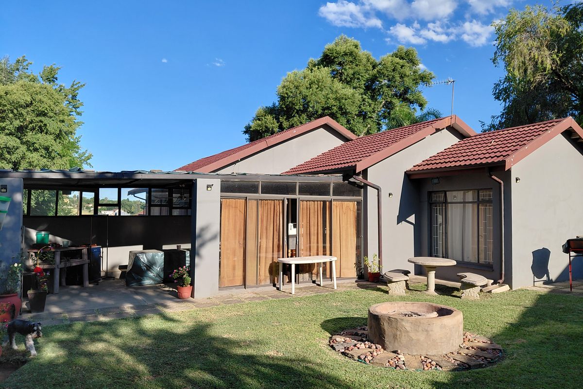 Beautiful, maintained family home for sale in quiet area. - Photo 4