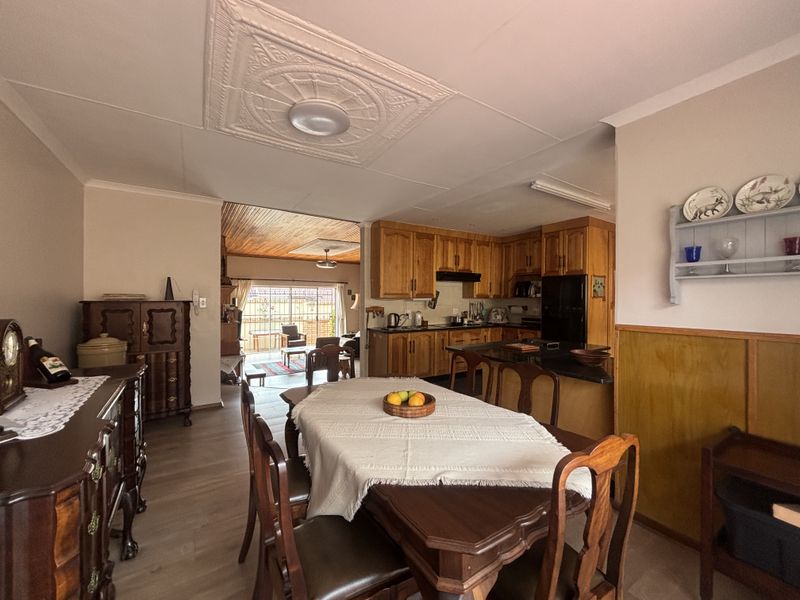 Impressive Home For Sale - Photo 5